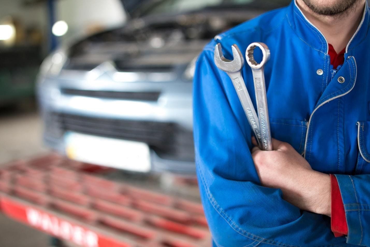How To Replace The Spark Plugs In Your Car